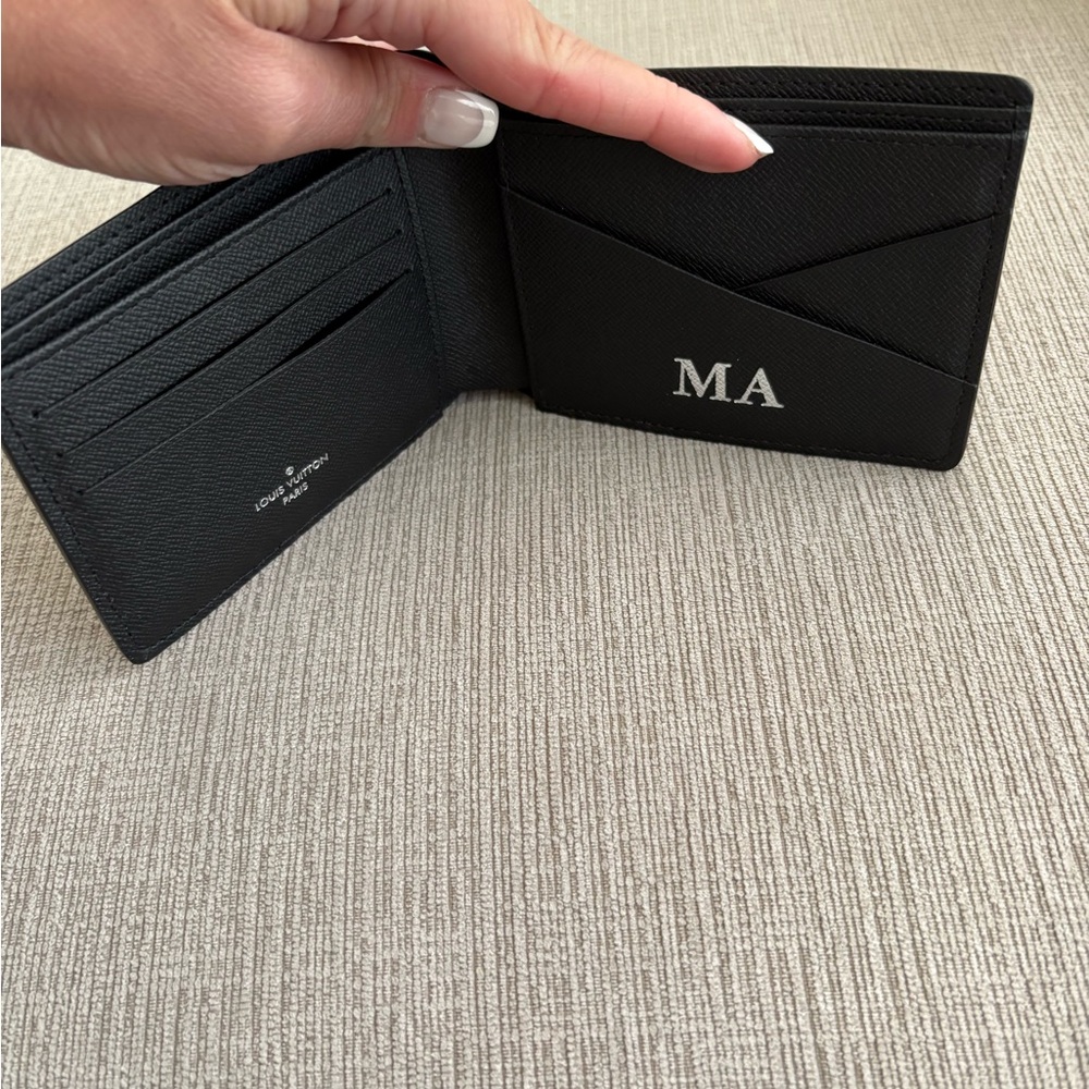Louis Vuitton Men's Wallet Graphite Damier Personalized - Picture 6 of 10